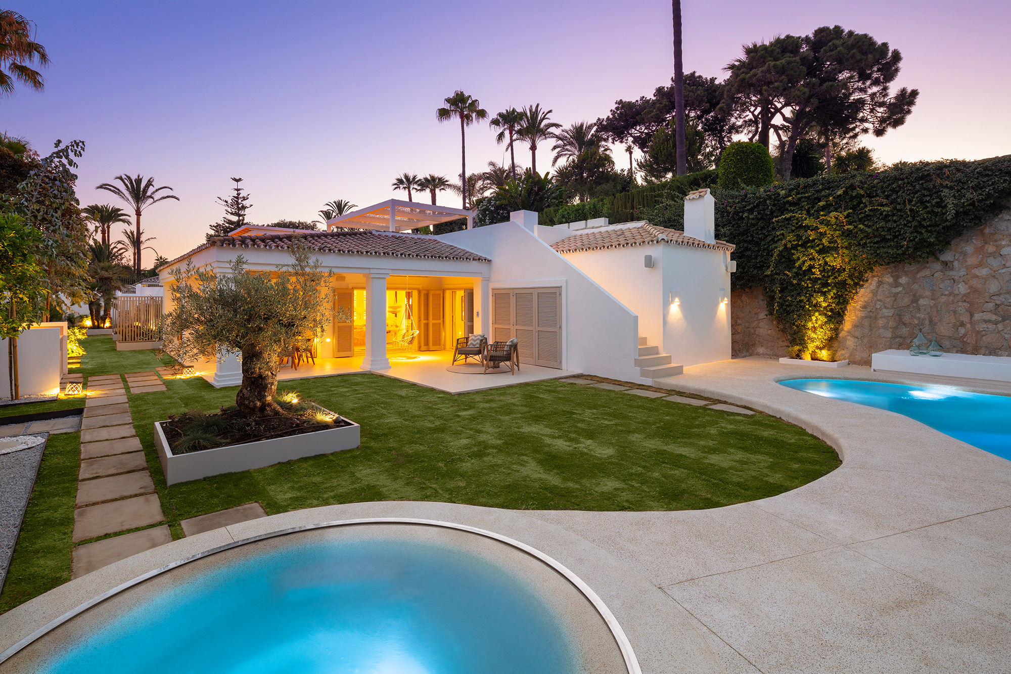 Golden Mile Beachfront Villa Marbella